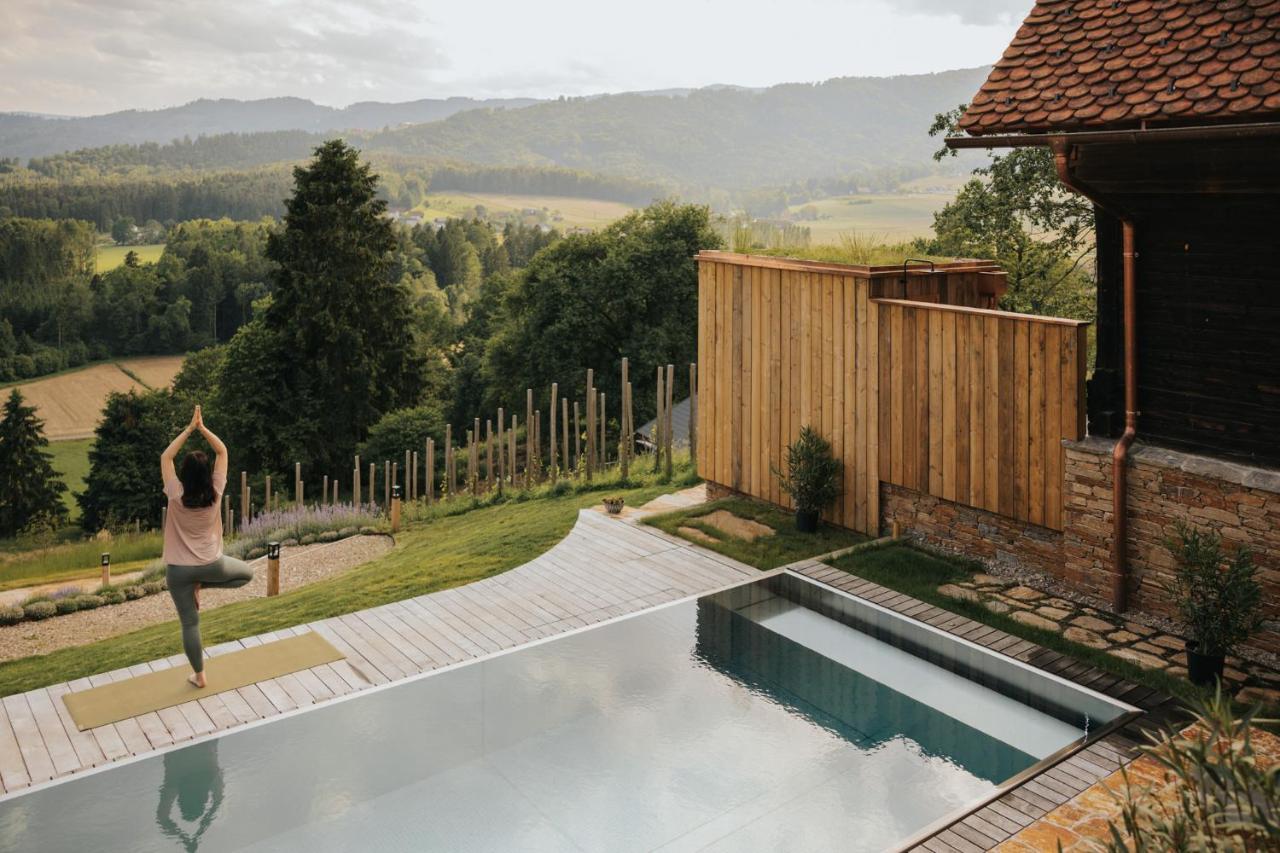 דויטשלנדסברג Am Wildbachberg - Luxus Ferienhaeuser Mit Infinitypool, Privatsauna Und Weinkeller מראה חיצוני תמונה