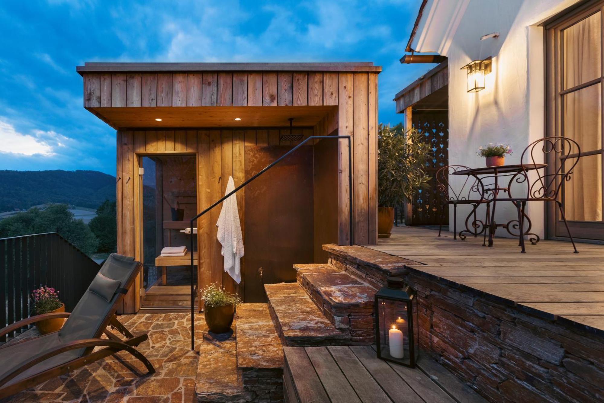 דויטשלנדסברג Am Wildbachberg - Luxus Ferienhaeuser Mit Infinitypool, Privatsauna Und Weinkeller מראה חיצוני תמונה