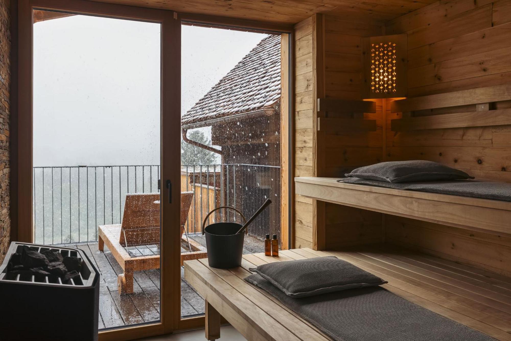 דויטשלנדסברג Am Wildbachberg - Luxus Ferienhaeuser Mit Infinitypool, Privatsauna Und Weinkeller מראה חיצוני תמונה